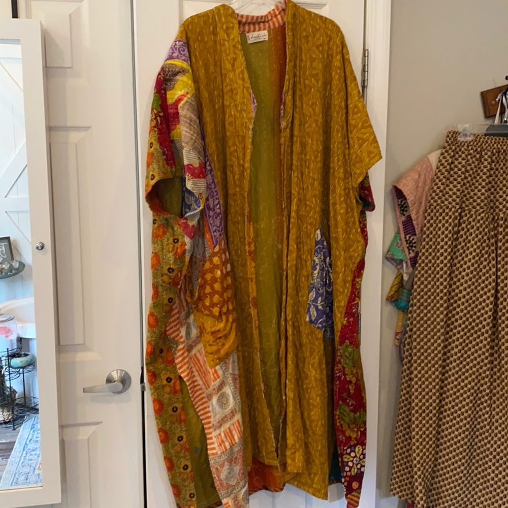 Kantha Bae Muu